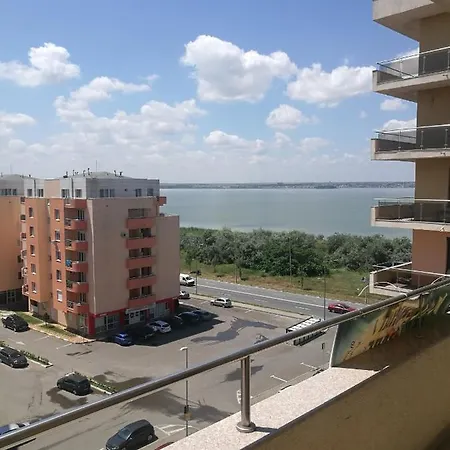 Cazare Summerland Super Panorama Apartmán Mamaia